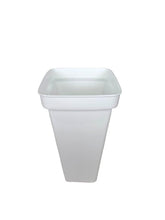 Vaza patrata din plastic