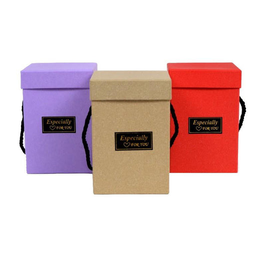 Cutie patrata uni cu inscriptie