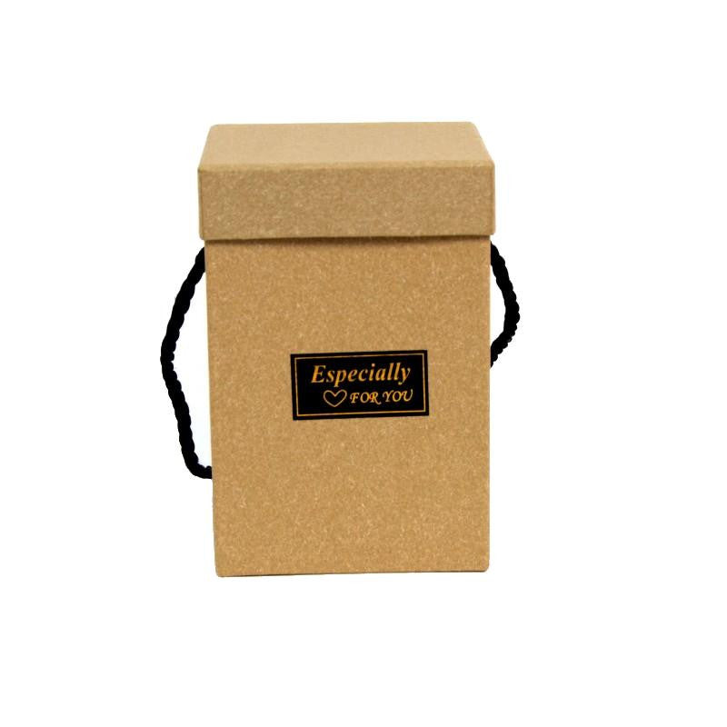 Cutie patrata uni cu inscriptie