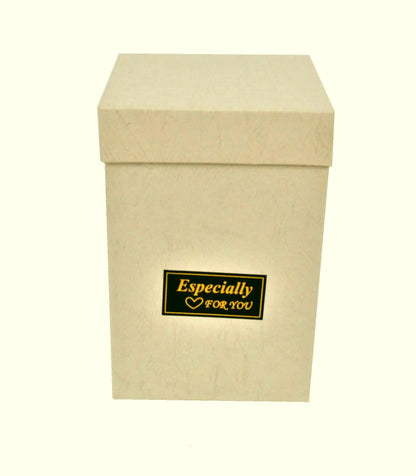 Cutie patrata uni cu inscriptie