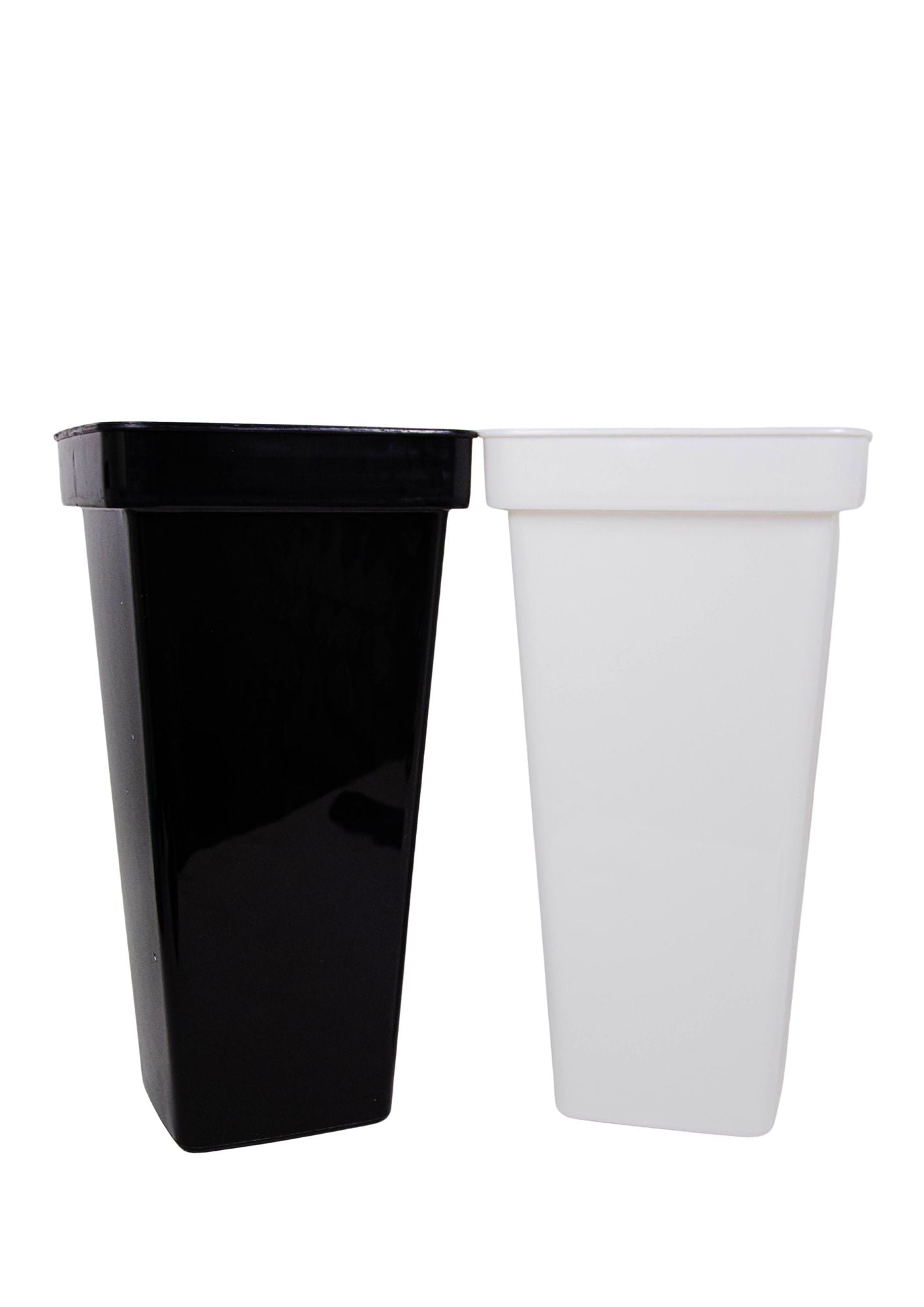 Vaza patrata din plastic mare