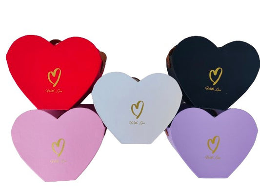 Ghiveci din carton in forma de inima